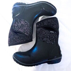 BOGS Plimsoll Quilted Black and White Floral Mid Boots- Size 10